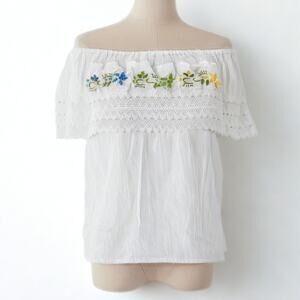 White Artisan Mexican Off Shoulder Blouse Embroidered Flower